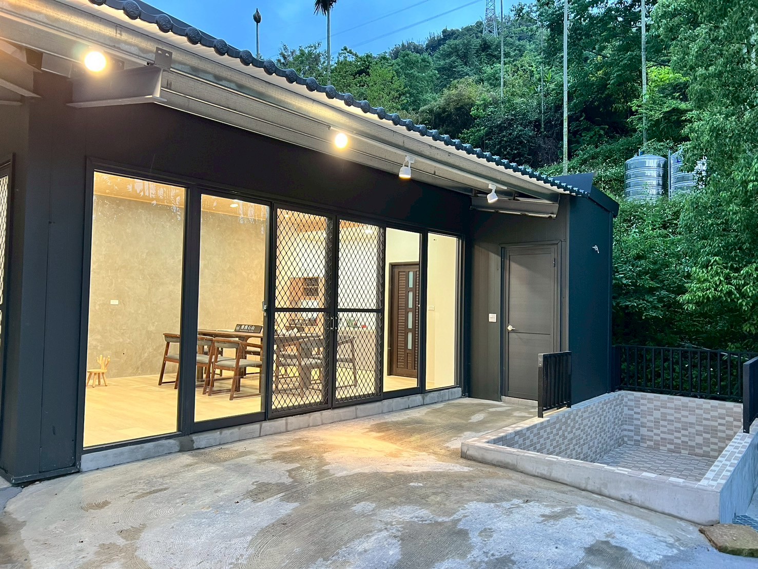 漫漫石山 Natural Life 漫漫石山 Natural Life